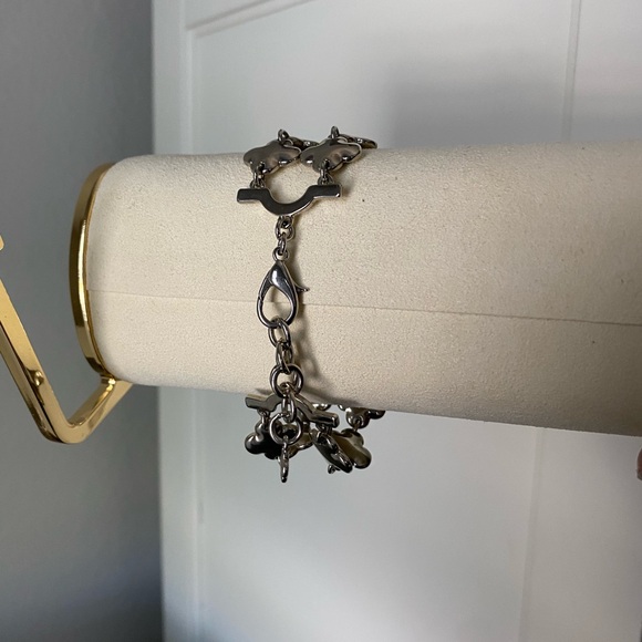 Silver Pave Multi Clover Bracelet - Picture 3 of 3